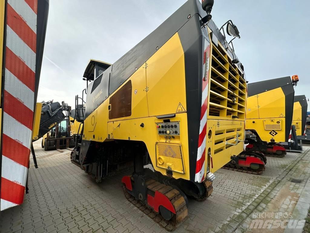 Bomag BM 2000/75 Asphalt cold milling machines