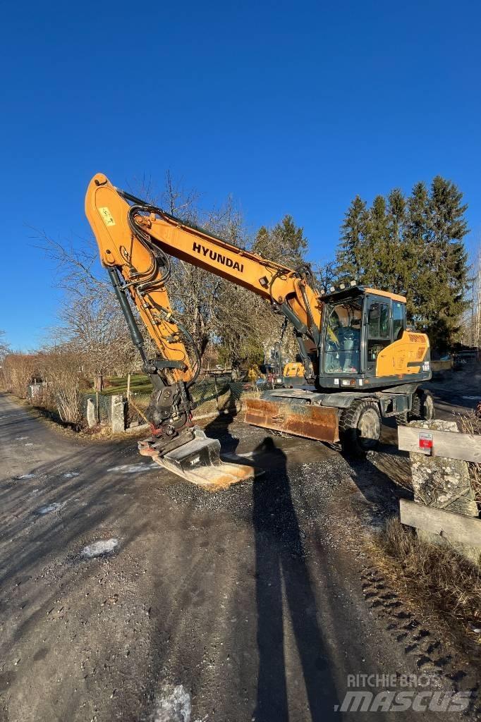 Hyundai HW 140 Wheeled excavators