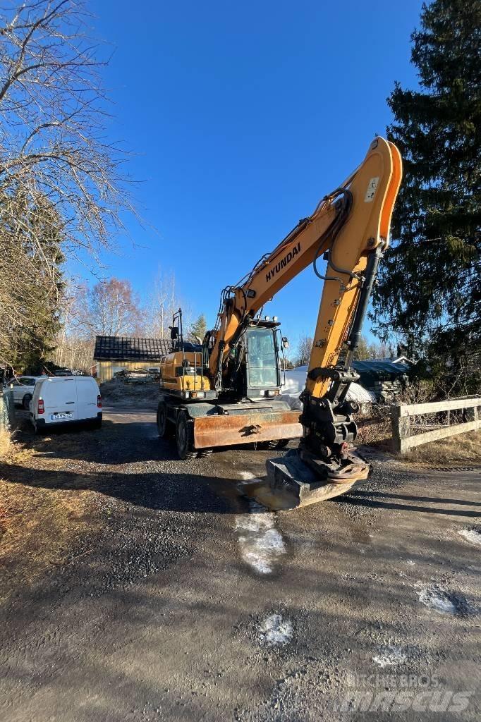 Hyundai HW 140 Wheeled excavators
