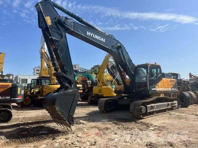 Hyundai 305 Crawler excavators