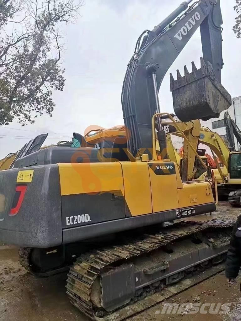 Volvo EC 200 Crawler excavators