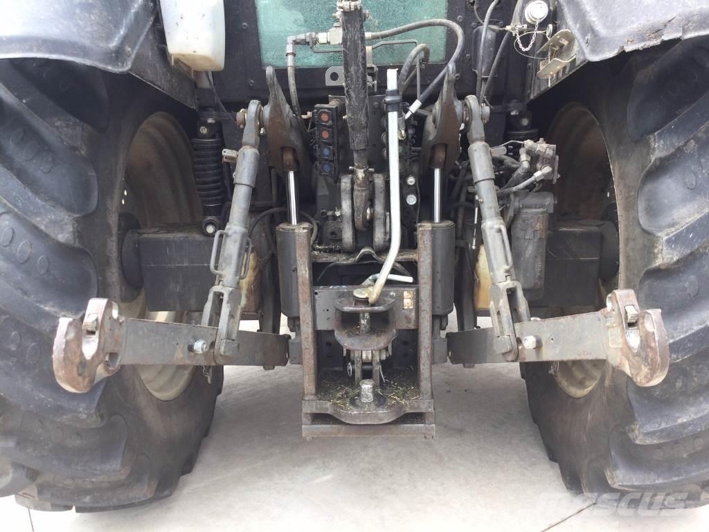 Valtra N123 Tractors