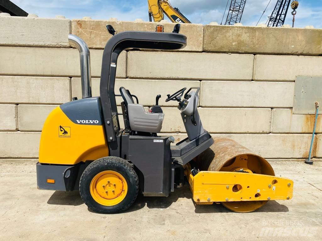 Volvo sd25 Single drum rollers