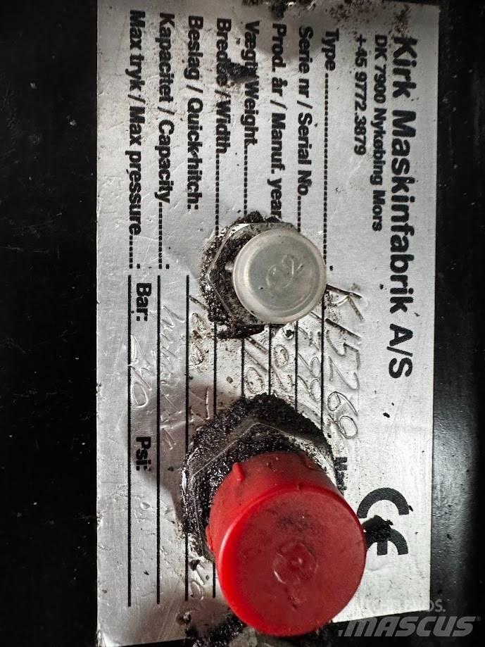 Terex TL 80 Quick connectors