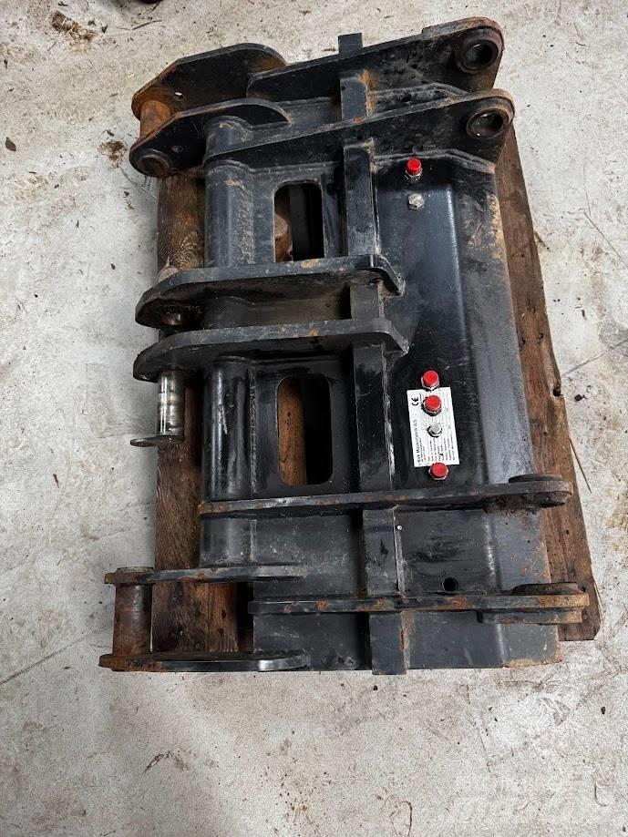 Terex TL 80 Quick connectors