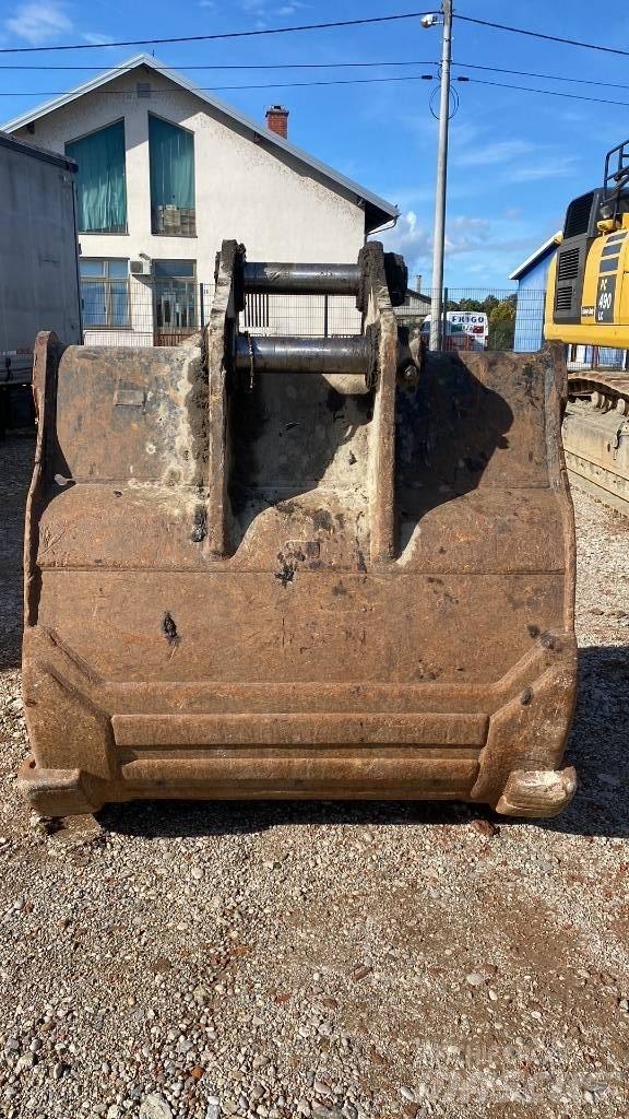 Komatsu 490 LCD-11 Crawler excavators
