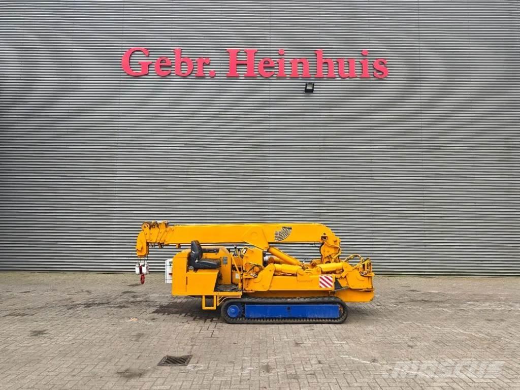 Unic URA 376 C Track mounted cranes