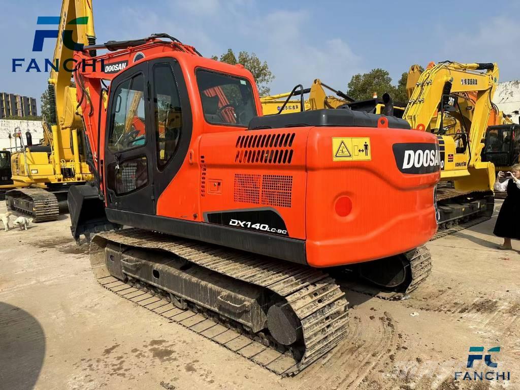 Doosan DX 140 LC Crawler excavators