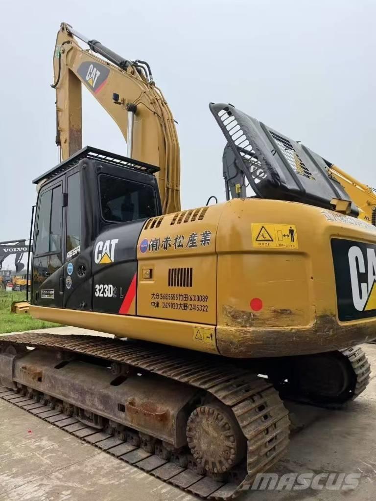 CAT 323D Crawler excavators