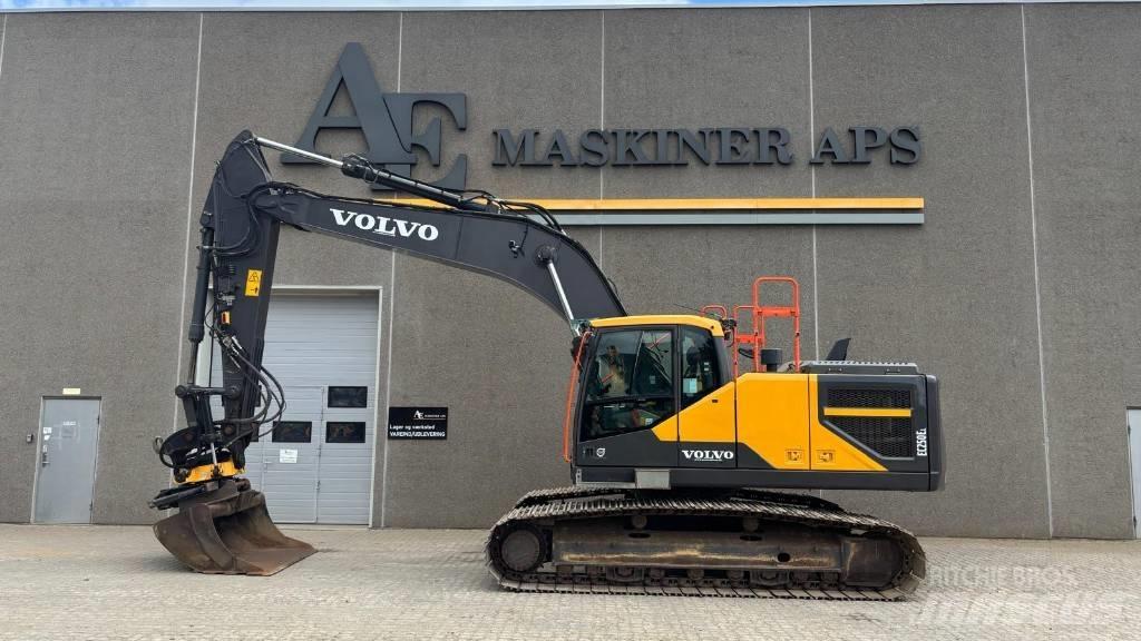 Volvo EC250EL Crawler excavators