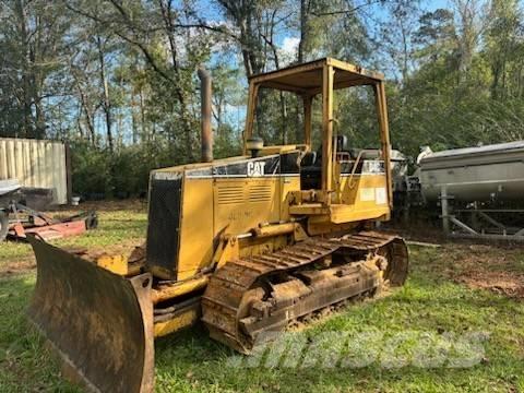 CAT D 4 C Crawler dozers