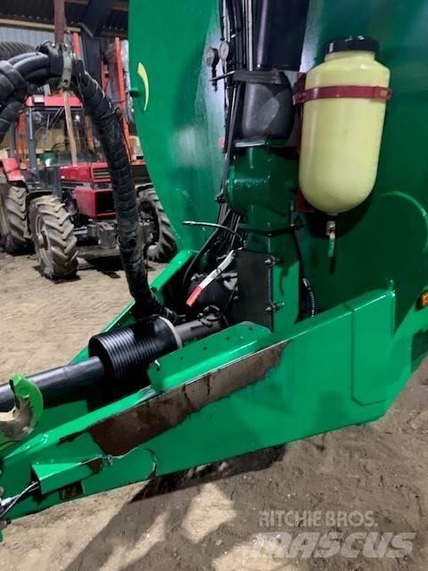 Samson PG 25 Slurry tankers