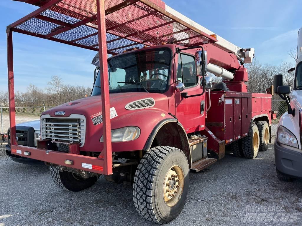Freightliner M2-106 Truck mounted platforms
