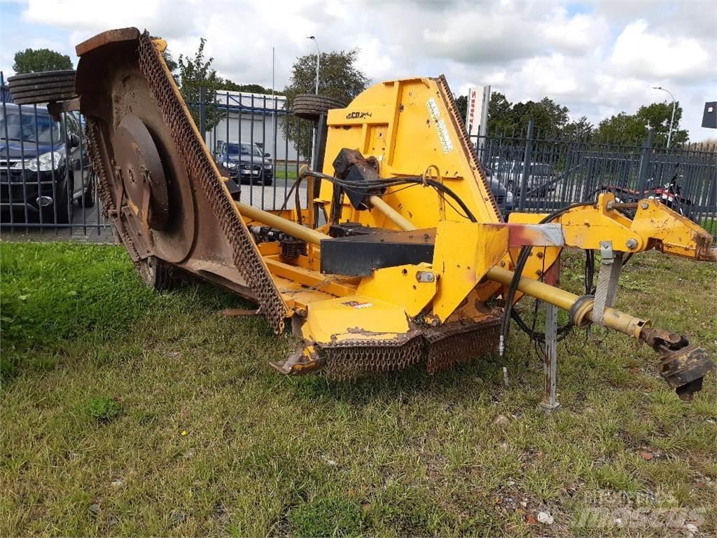 McConnel SR 15 Other forage harvesting equipment