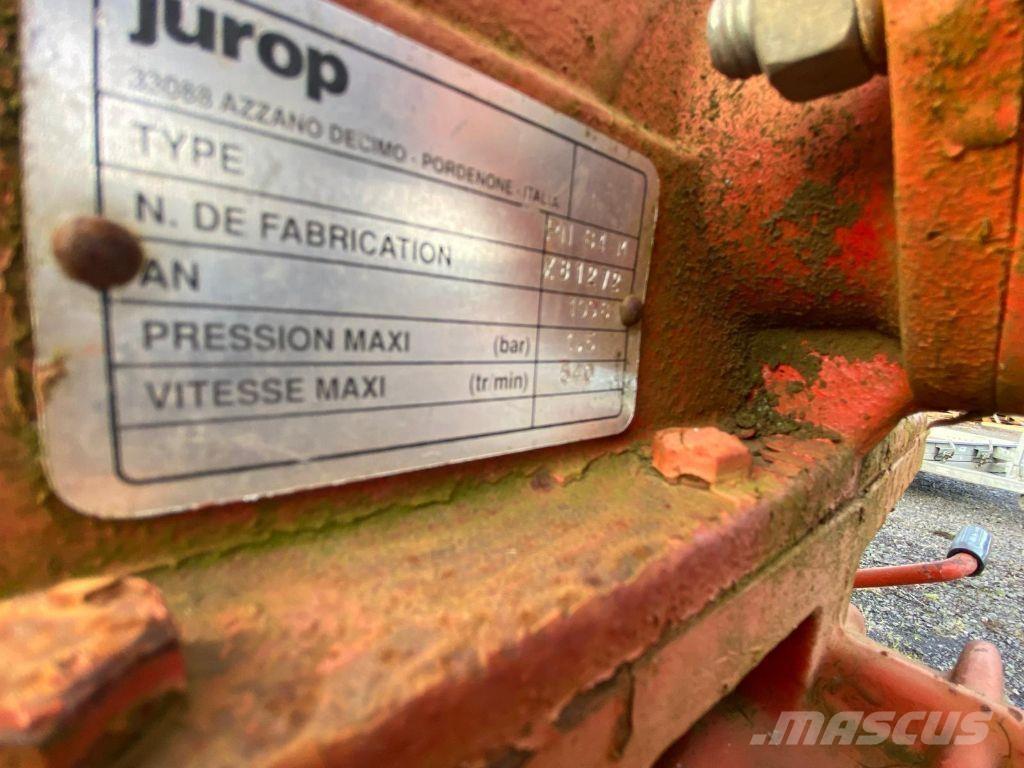 Pichon TSC6 Manure spreaders