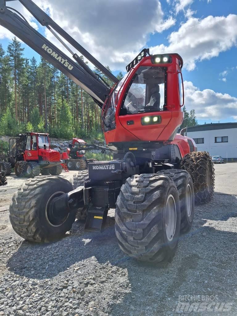 Komatsu 931 Harvesters