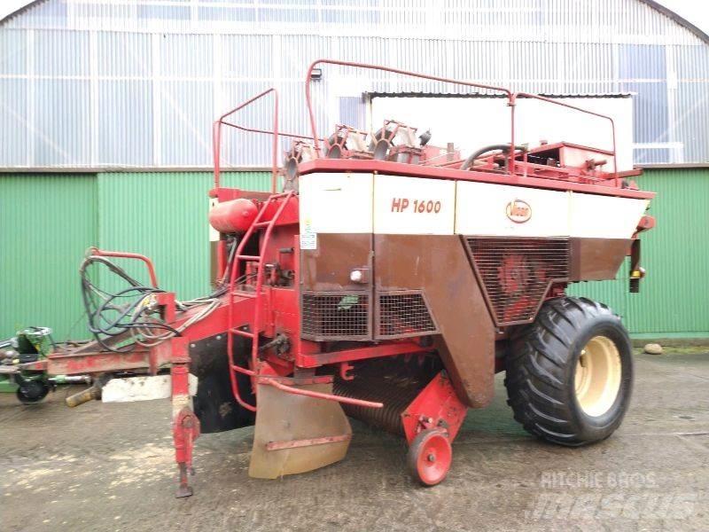 Vicon HP 1600 Square balers