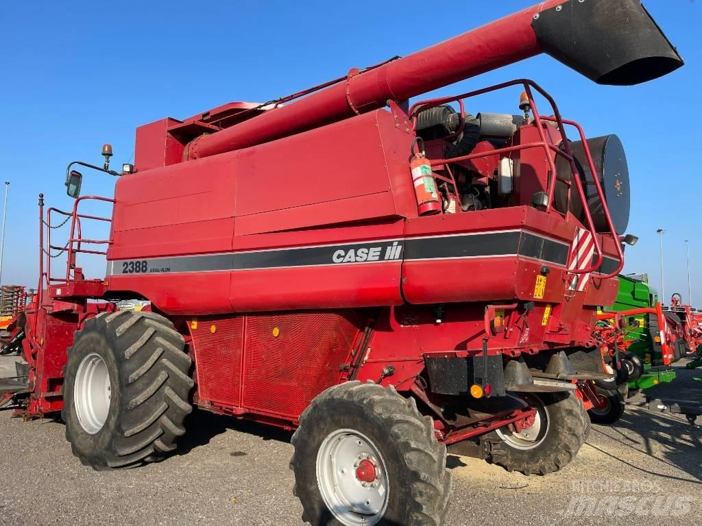 CASE 2388 Combine harvesters