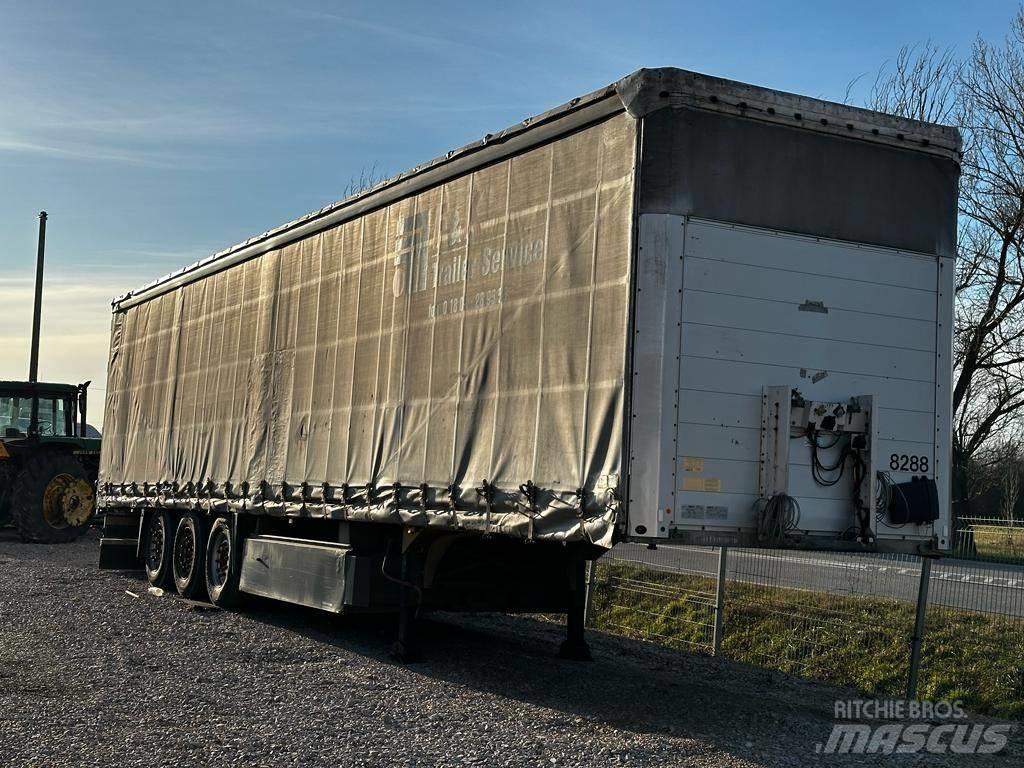 Schmitz SCS 24 L Curtainsider trailers