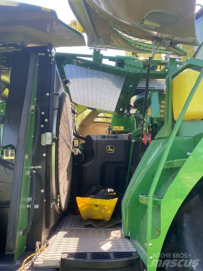 John Deere 8400 i Forage harvesters