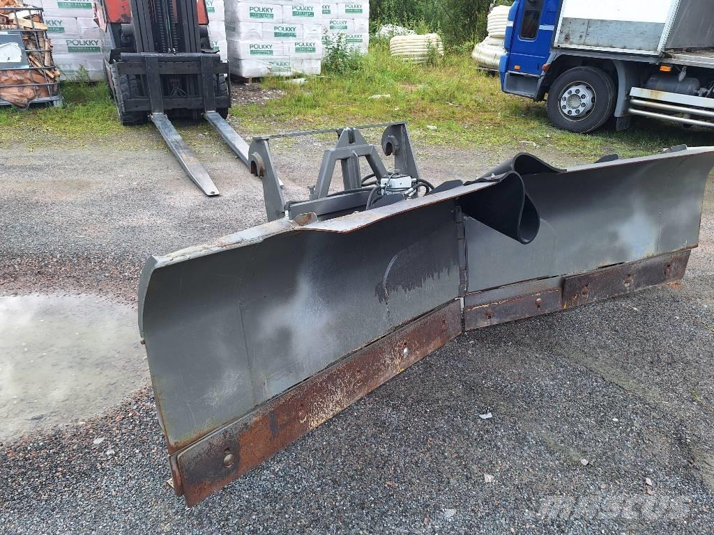  Uni-Vag 240 Snow blades and plows