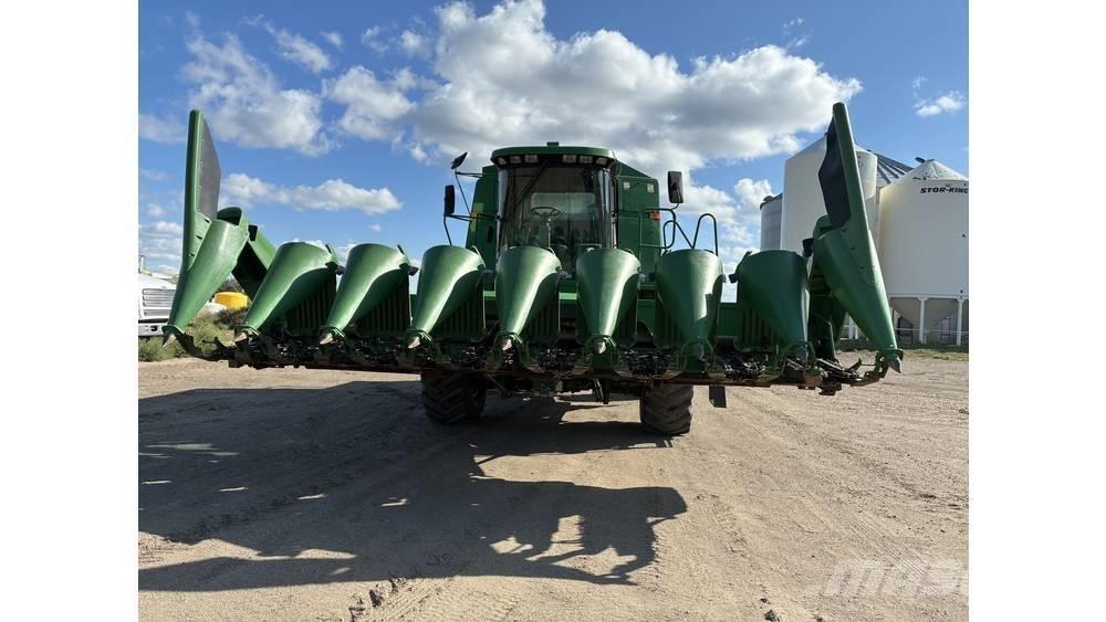 John Deere 9550 Combine harvesters