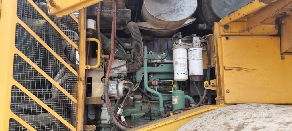 Volvo L 220 E Wheel loaders