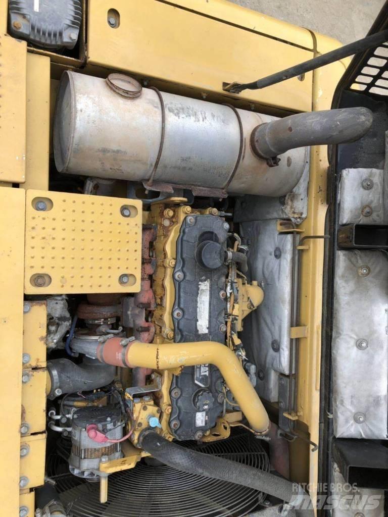 CAT 329 Crawler excavators