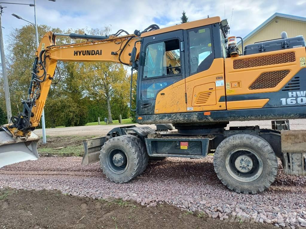 Hyundai HW 160 2pc Wheeled excavators