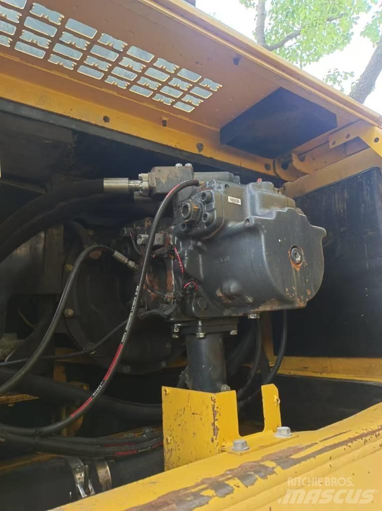 Komatsu PC 450-8 Crawler excavators