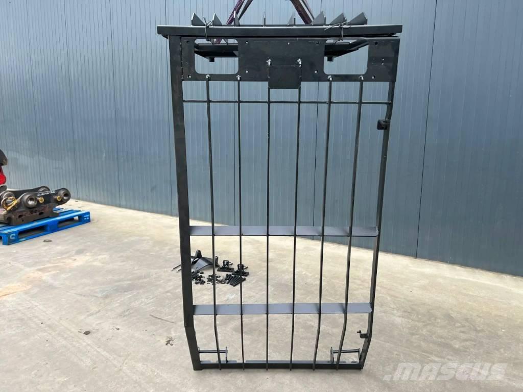 CAT 325C Guard Cabins and interior