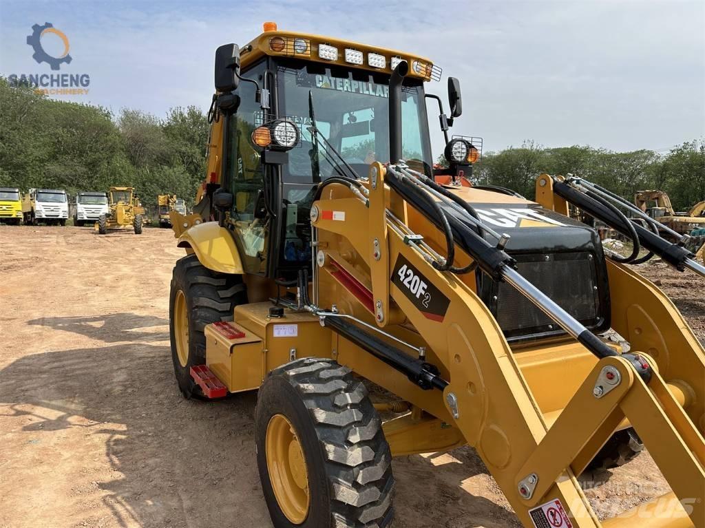 CAT 420F2 Backhoe