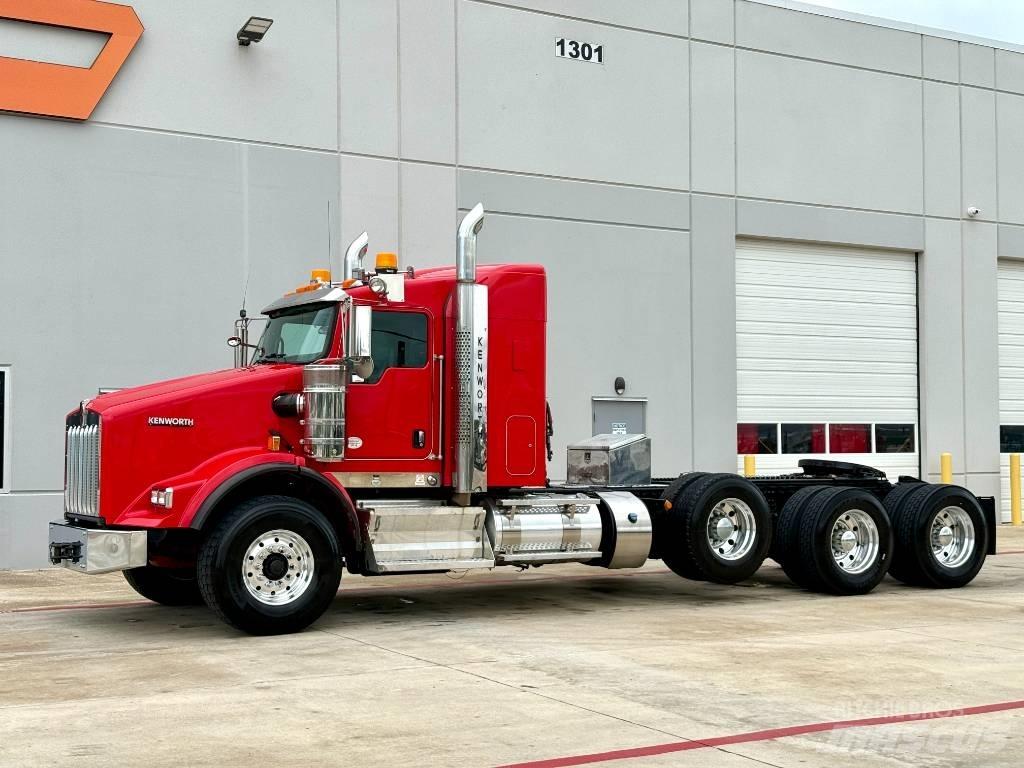 Kenworth T 800 Prime Movers