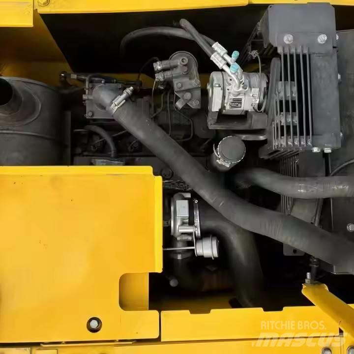 Komatsu PC 130 Crawler excavators