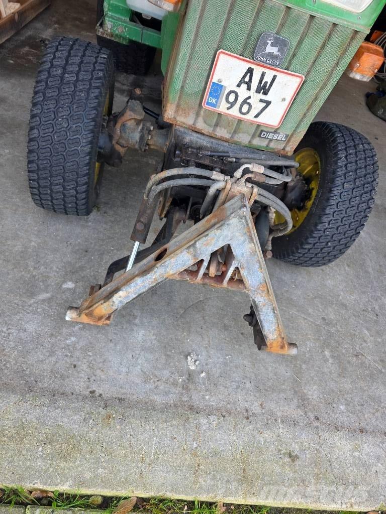 John Deere 855 Compact tractors