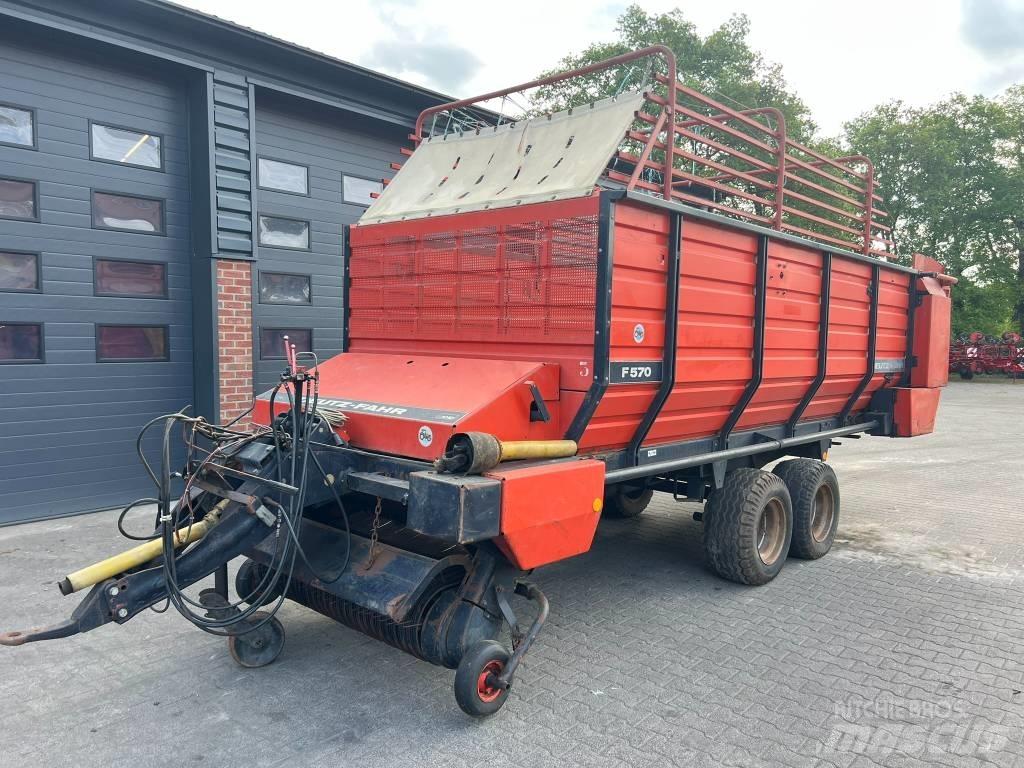 Deutz-Fahr F 570 Self-loading trailers