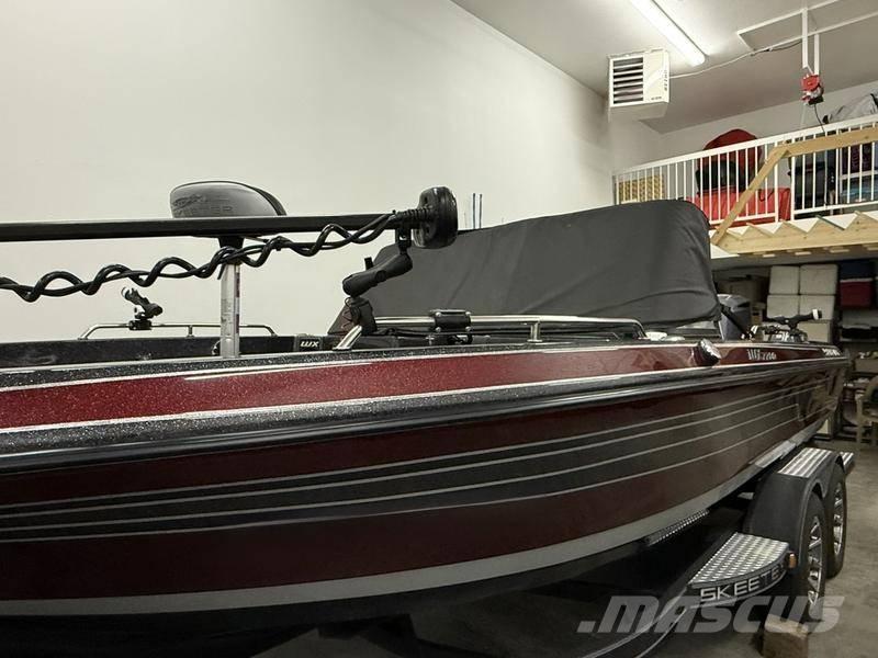  Skeeter WX2200 Work boats / barges