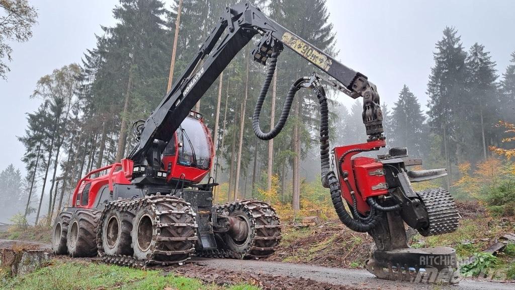 Komatsu 931 XC Harvesters