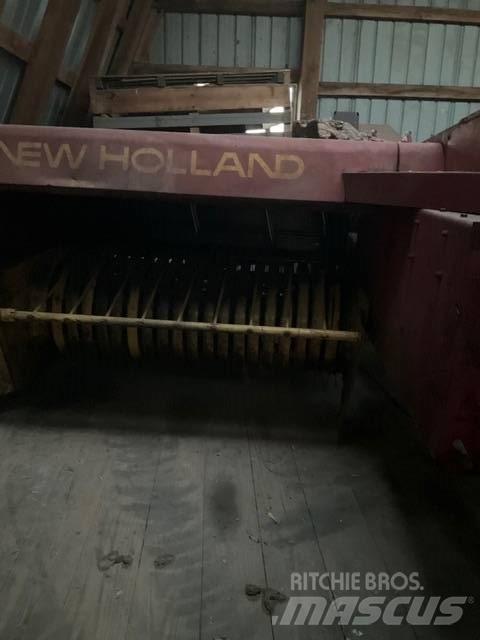 New Holland Hayliner Square balers