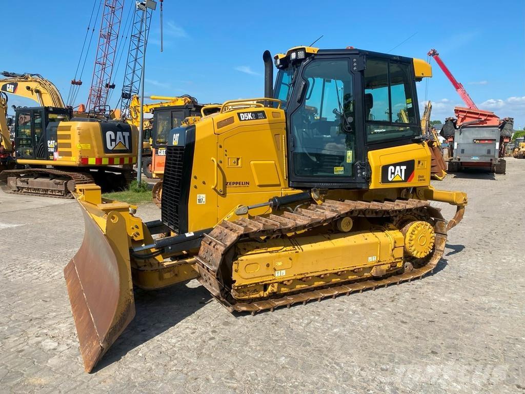 CAT D5K2 XL NVT Crawler dozers