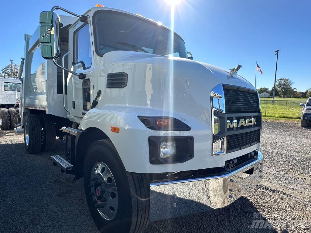 Mack MD6 Waste trucks