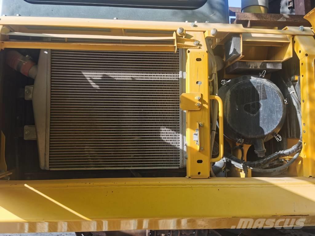 Komatsu PC 460-8 Crawler excavators