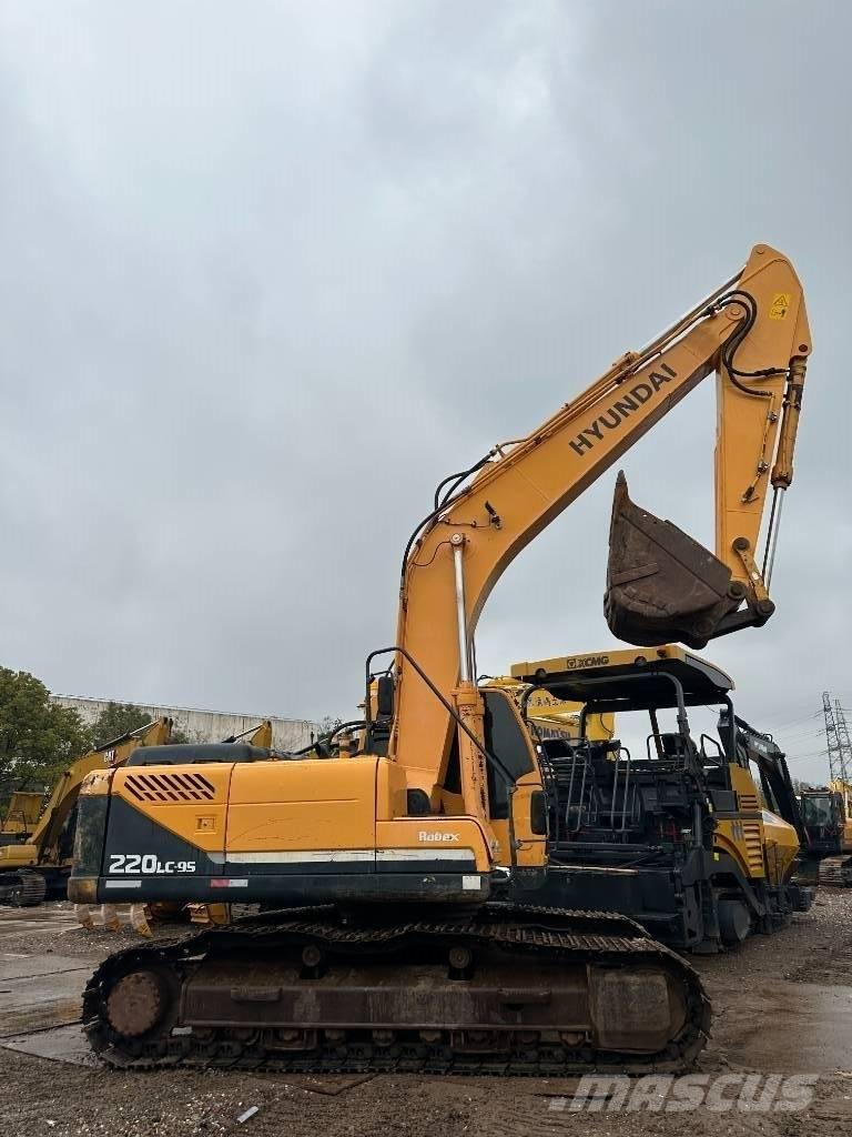 Hyundai 220LC-9S Crawler excavators