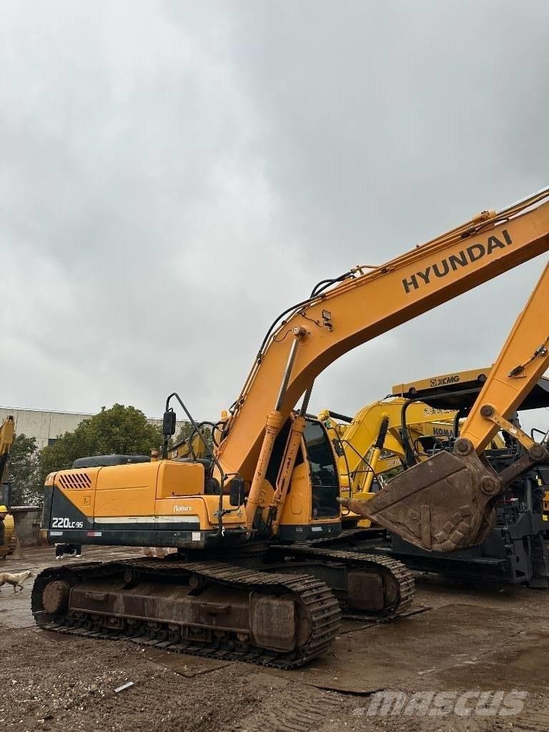 Hyundai 220LC-9S Crawler excavators