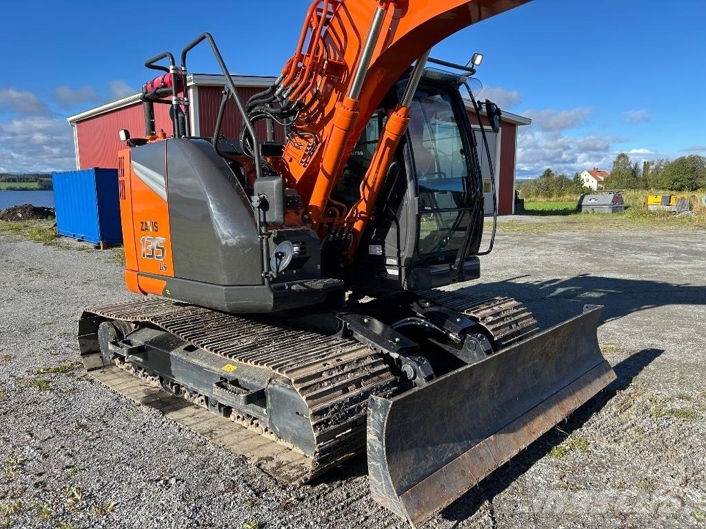Hitachi ZX 135 US-7 Crawler excavators