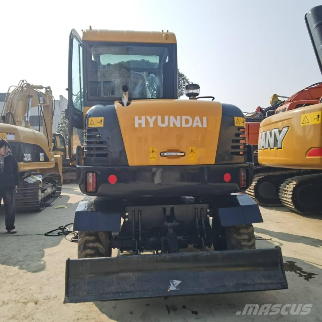Hyundai R60W-9 Wheeled excavators