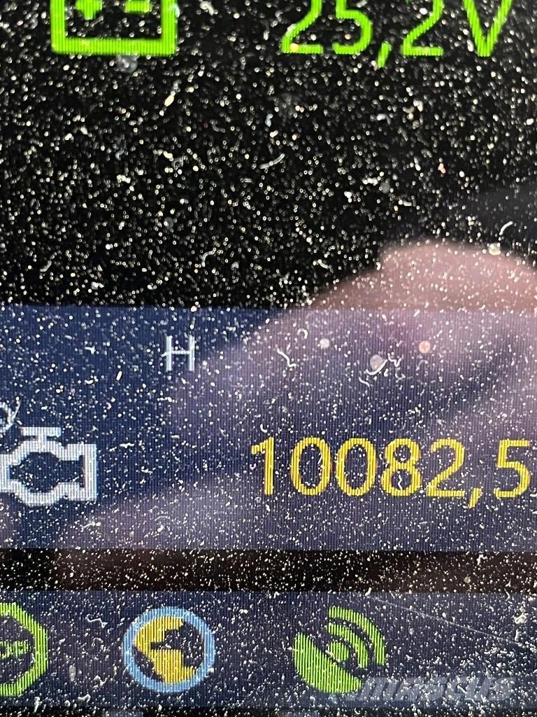 Komatsu 875 Forwarders