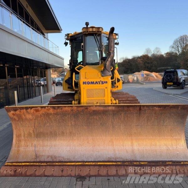Komatsu D51PXI-24EO Crawler dozers