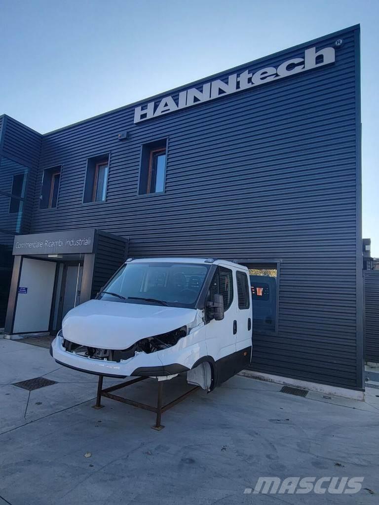 Iveco DAILY E6 Cabins and interior