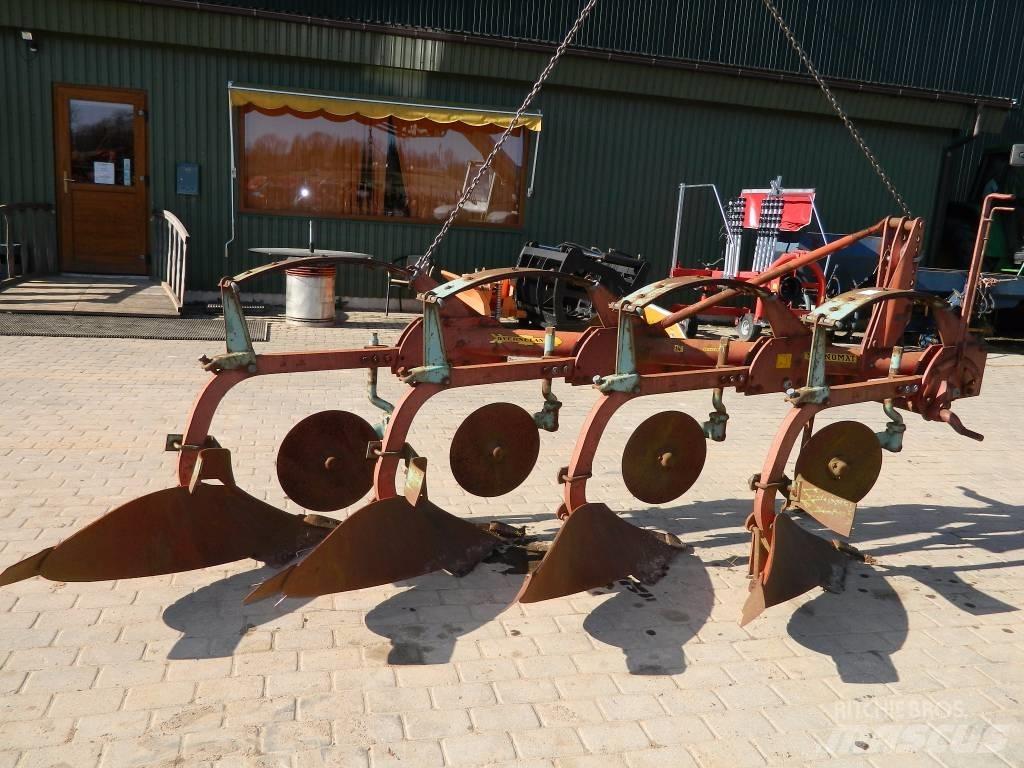 Kverneland 4 Ploughs